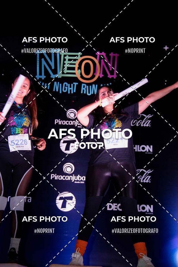 Compra tus fotos del eventoNeon Night Run 2019 - Belo Horizonte En Fotop