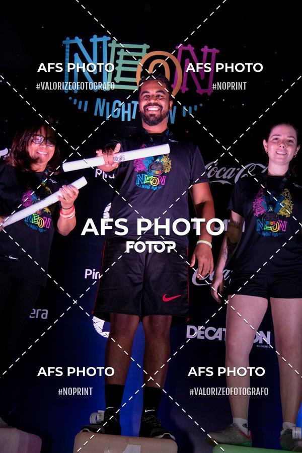 Compre as suas fotos do eventoNeon Night Run 2019 - Belo Horizonte no Fotop