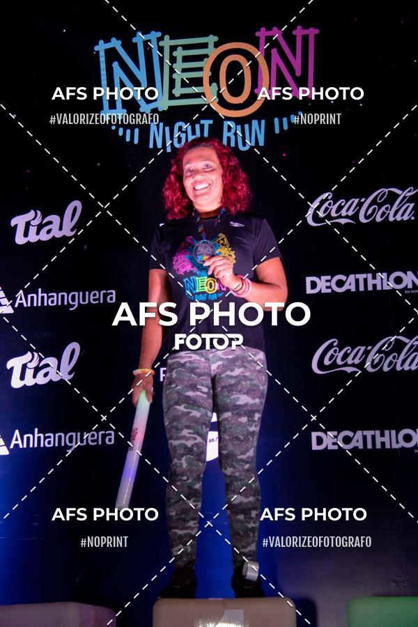 Compra tus fotos del eventoNeon Night Run 2019 - Belo Horizonte En Fotop