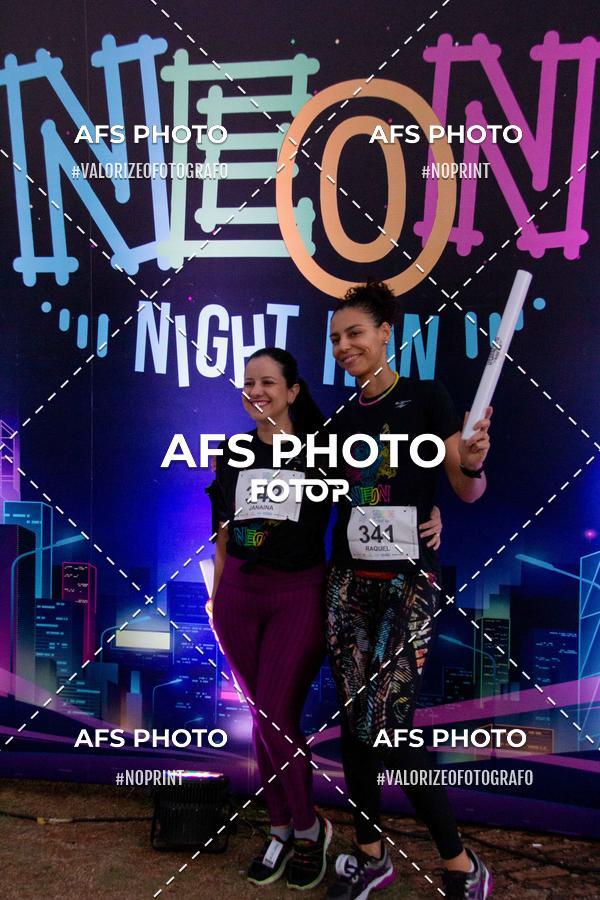 Compra tus fotos del eventoNeon Night Run 2019 - Belo Horizonte En Fotop