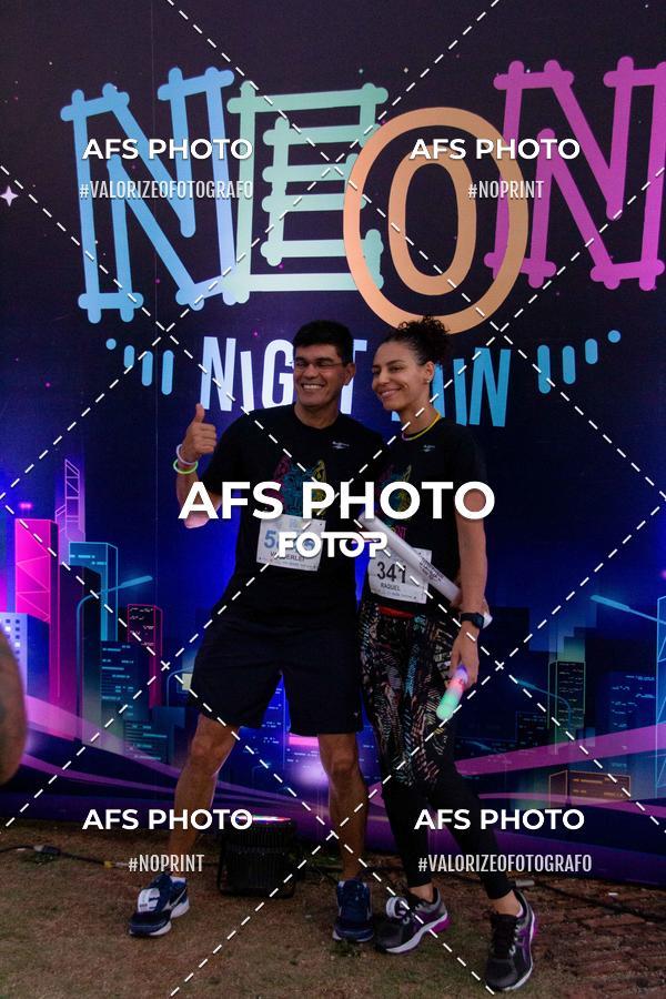 Compra tus fotos del eventoNeon Night Run 2019 - Belo Horizonte En Fotop