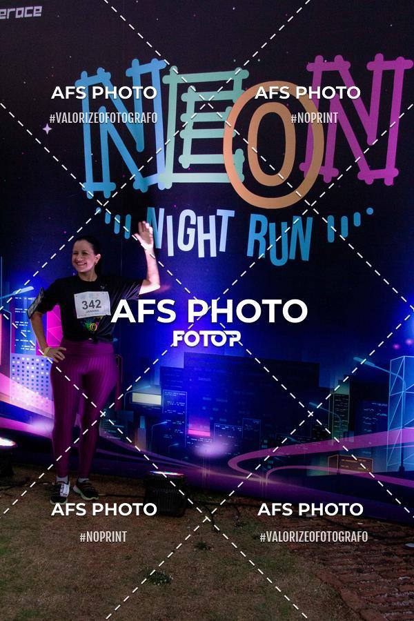 Compra tus fotos del eventoNeon Night Run 2019 - Belo Horizonte En Fotop