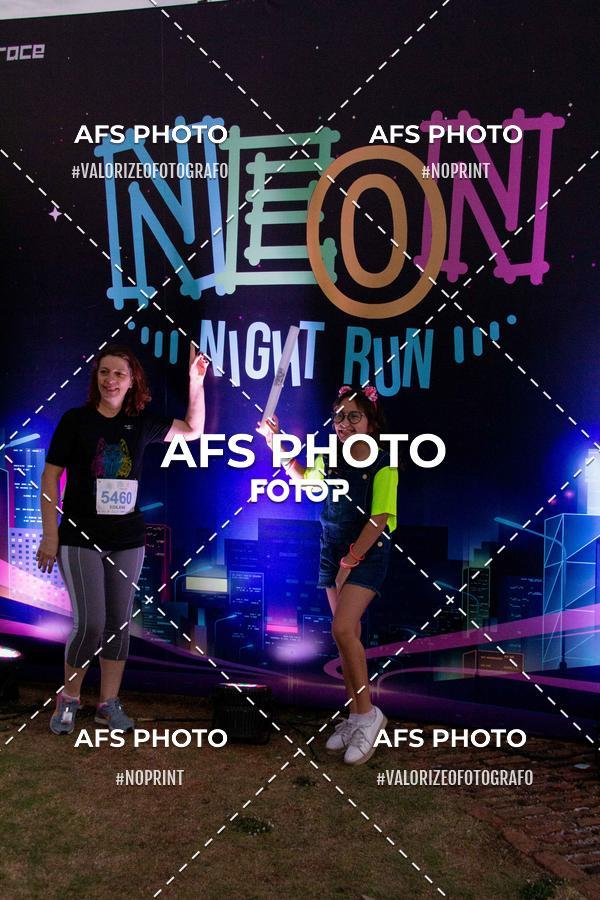 Compra tus fotos del eventoNeon Night Run 2019 - Belo Horizonte En Fotop