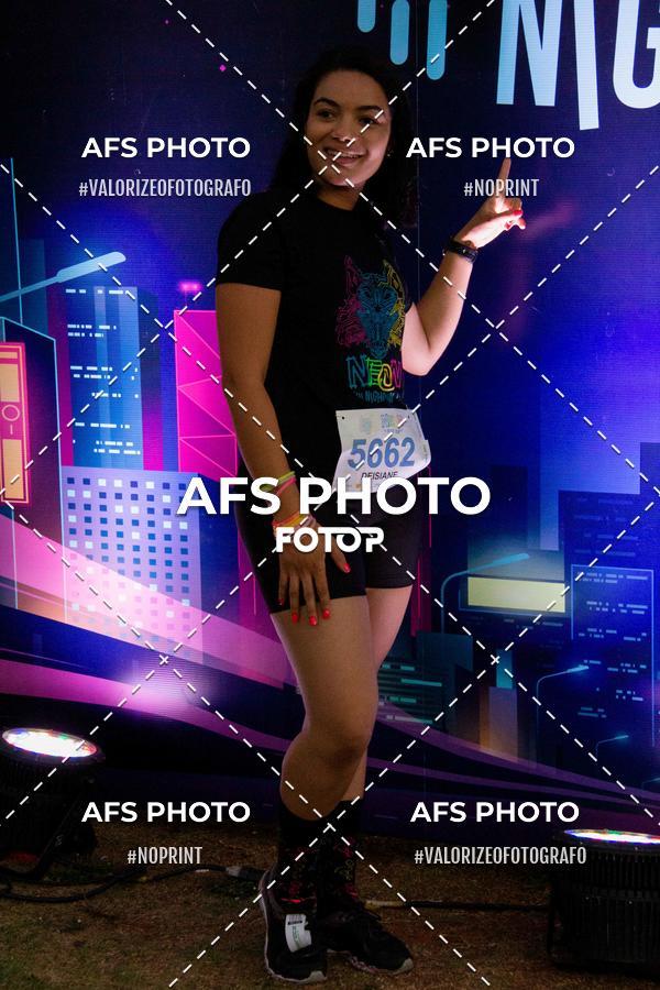 Compra tus fotos del eventoNeon Night Run 2019 - Belo Horizonte En Fotop