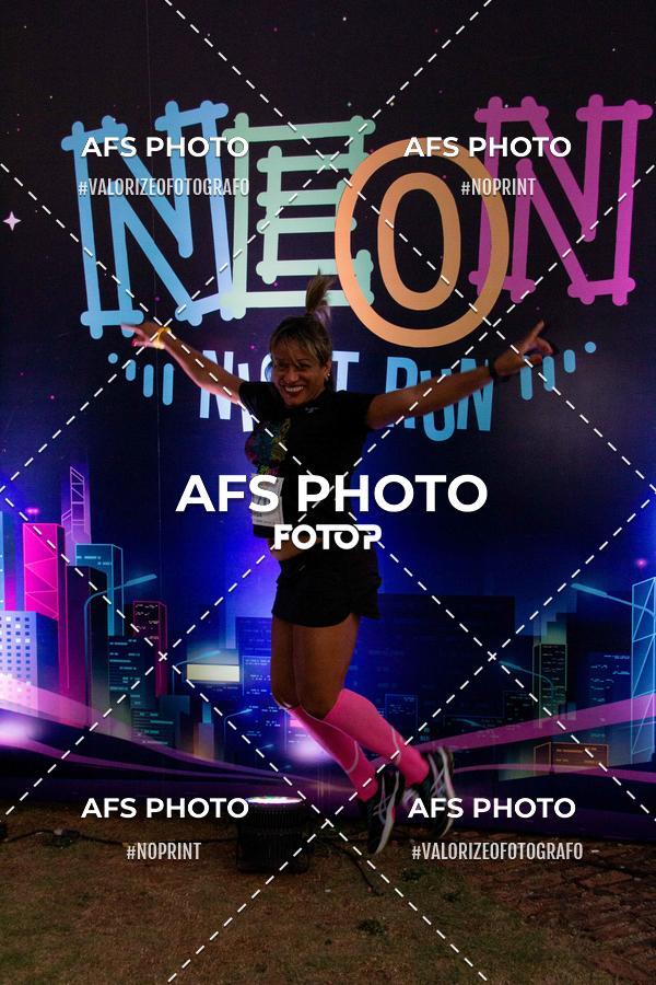 Compra tus fotos del eventoNeon Night Run 2019 - Belo Horizonte En Fotop