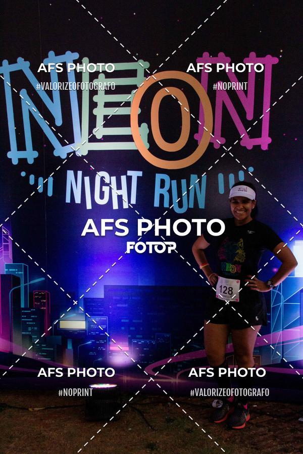 Compra tus fotos del eventoNeon Night Run 2019 - Belo Horizonte En Fotop
