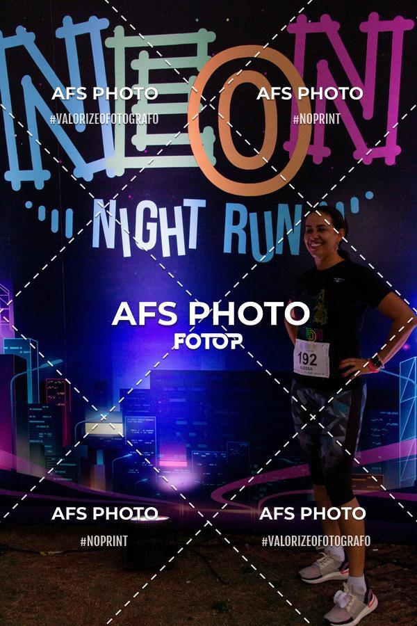 Compra tus fotos del eventoNeon Night Run 2019 - Belo Horizonte En Fotop