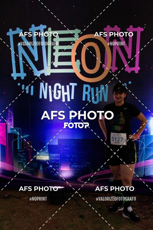 Compra tus fotos del eventoNeon Night Run 2019 - Belo Horizonte En Fotop