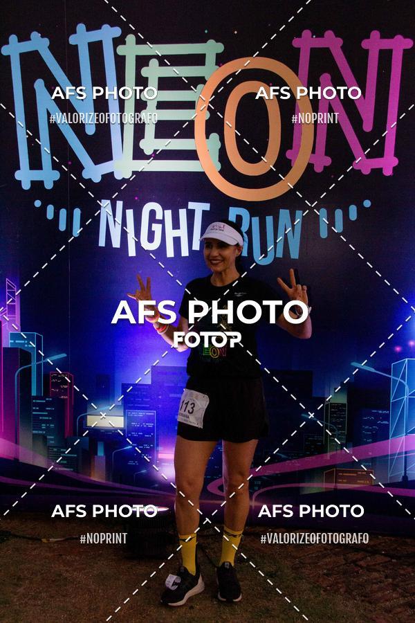 Compra tus fotos del eventoNeon Night Run 2019 - Belo Horizonte En Fotop
