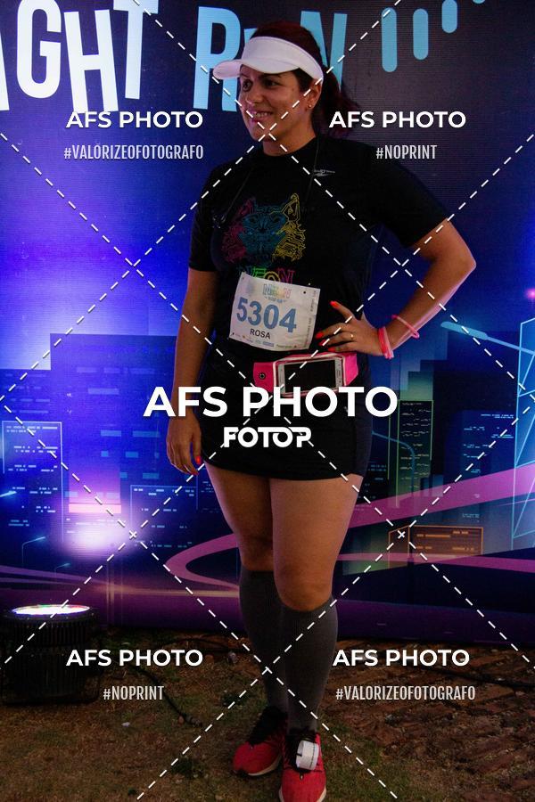 Compra tus fotos del eventoNeon Night Run 2019 - Belo Horizonte En Fotop