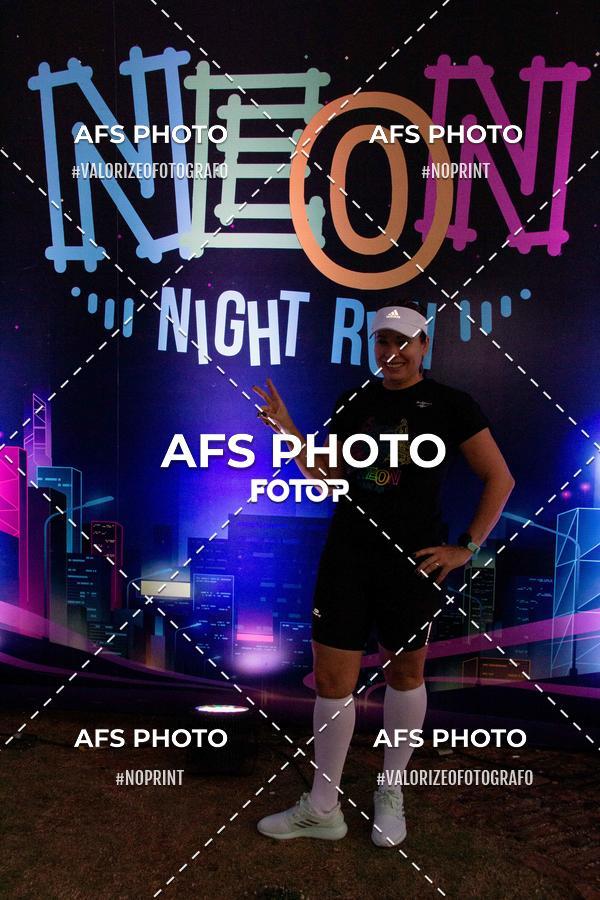 Compra tus fotos del eventoNeon Night Run 2019 - Belo Horizonte En Fotop