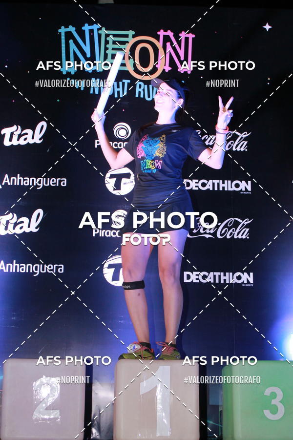 Compra tus fotos del eventoNeon Night Run 2019 - Belo Horizonte En Fotop