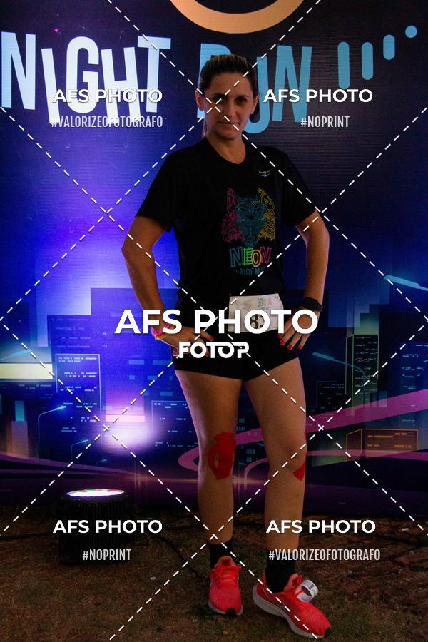 Compra tus fotos del eventoNeon Night Run 2019 - Belo Horizonte En Fotop