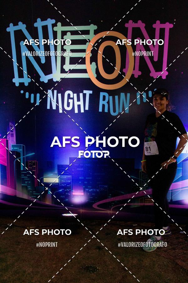 Compra tus fotos del eventoNeon Night Run 2019 - Belo Horizonte En Fotop