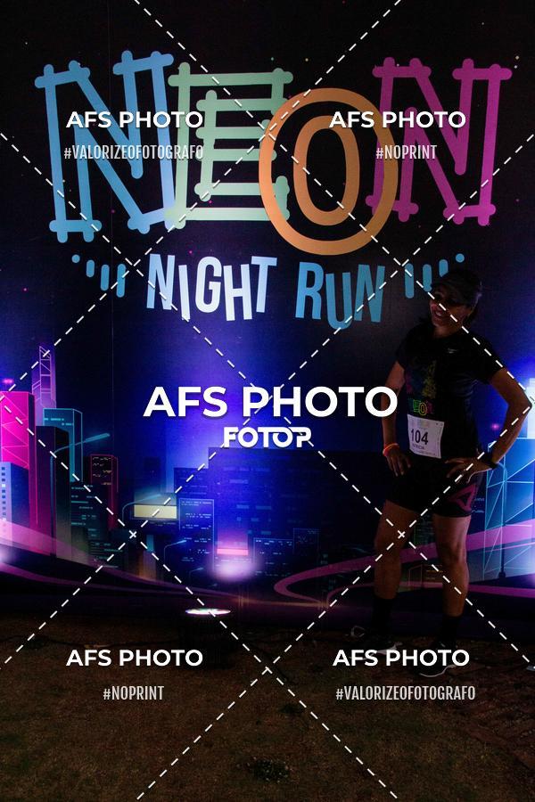 Compra tus fotos del eventoNeon Night Run 2019 - Belo Horizonte En Fotop