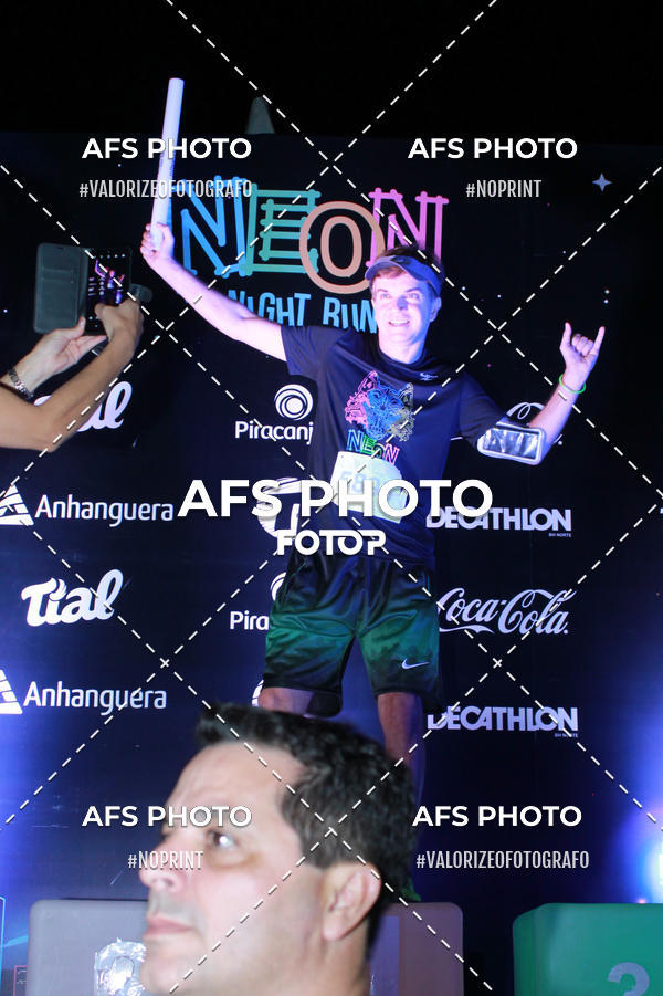 Compre suas fotos do eventoNeon Night Run 2019 - Belo Horizonte no Fotop