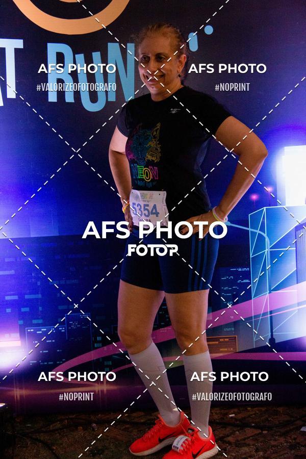 Compra tus fotos del eventoNeon Night Run 2019 - Belo Horizonte En Fotop