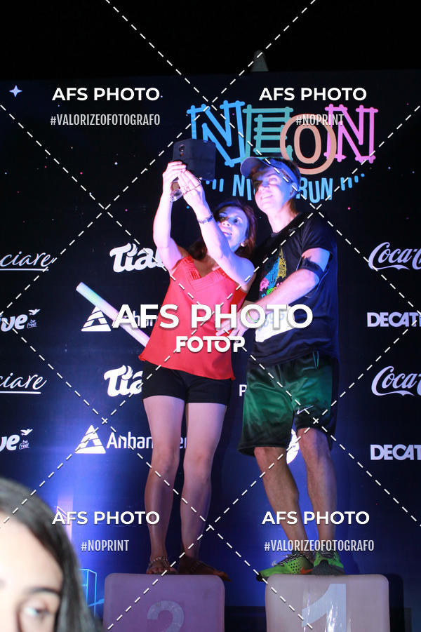 Compre suas fotos do eventoNeon Night Run 2019 - Belo Horizonte no Fotop