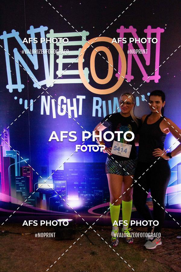 Compra tus fotos del eventoNeon Night Run 2019 - Belo Horizonte En Fotop