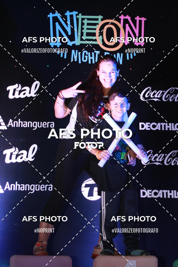 Buy your photos of the eventNeon Night Run 2019 - Belo Horizonte on Fotop