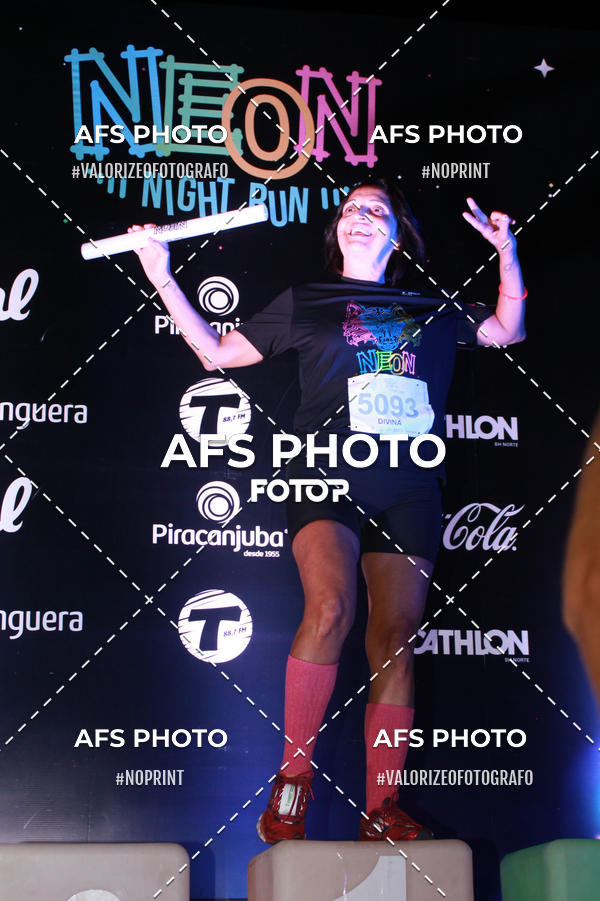 Buy your photos of the eventNeon Night Run 2019 - Belo Horizonte on Fotop