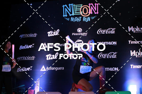 Buy your photos of the eventNeon Night Run 2019 - Belo Horizonte on Fotop