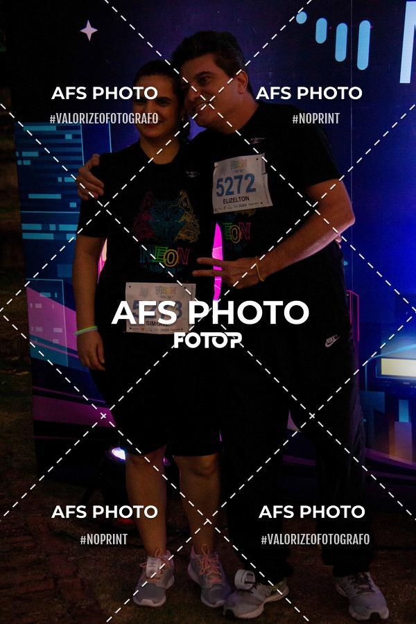 Compra tus fotos del eventoNeon Night Run 2019 - Belo Horizonte En Fotop