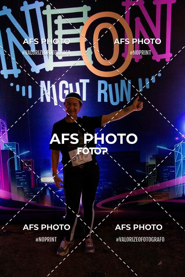 Compra tus fotos del eventoNeon Night Run 2019 - Belo Horizonte En Fotop