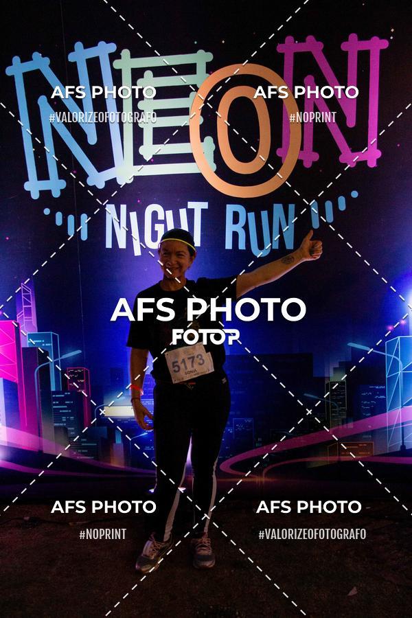 Compra tus fotos del eventoNeon Night Run 2019 - Belo Horizonte En Fotop