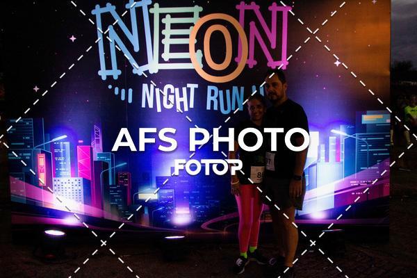 Compra tus fotos del eventoNeon Night Run 2019 - Belo Horizonte En Fotop