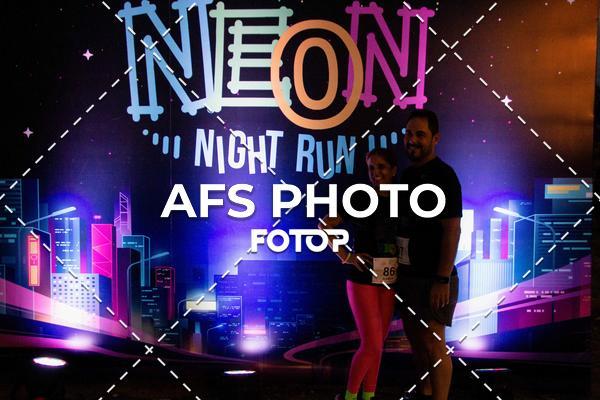 Compra tus fotos del eventoNeon Night Run 2019 - Belo Horizonte En Fotop