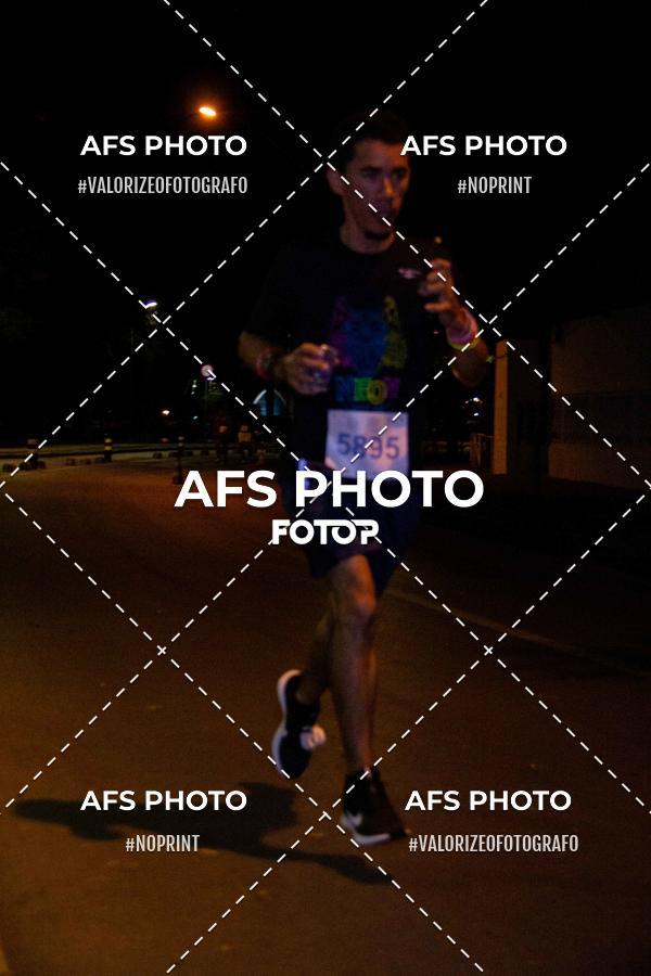 Achetez vos photos de l'vnementNeon Night Run 2019 - Belo Horizonte sur Fotop