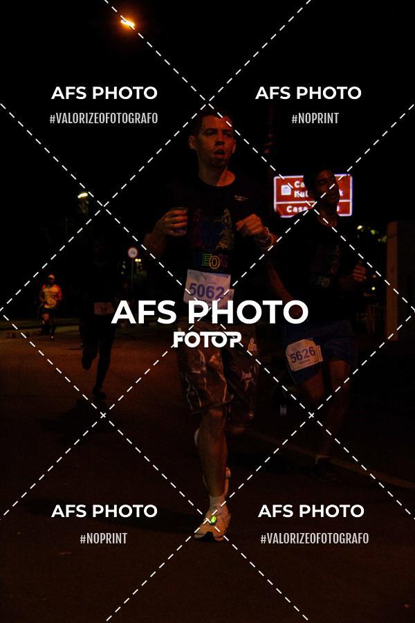 Achetez vos photos de l'vnementNeon Night Run 2019 - Belo Horizonte sur Fotop