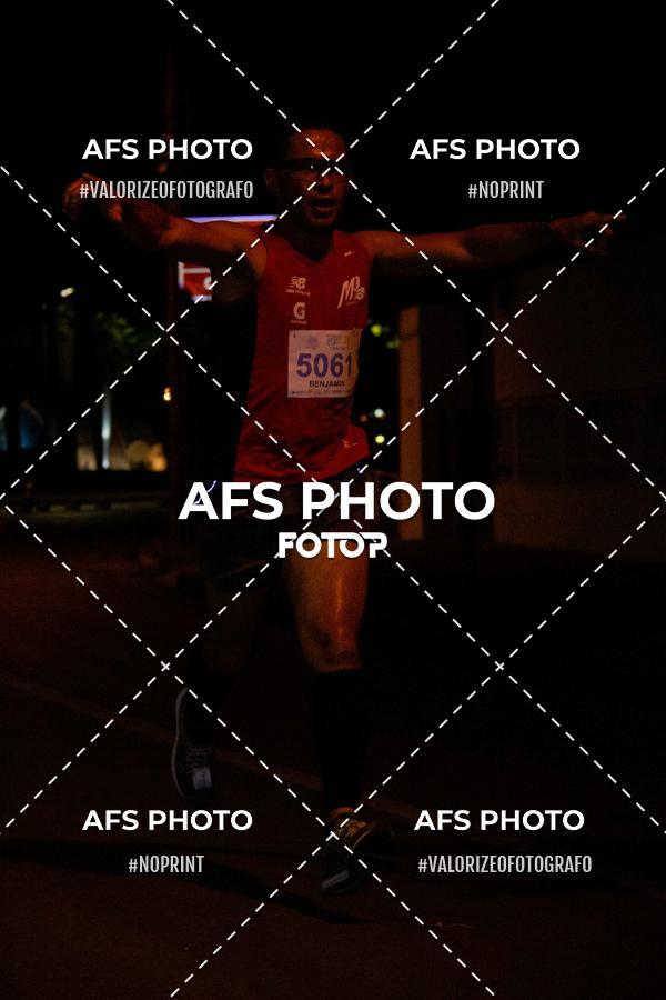 Achetez vos photos de l'vnementNeon Night Run 2019 - Belo Horizonte sur Fotop