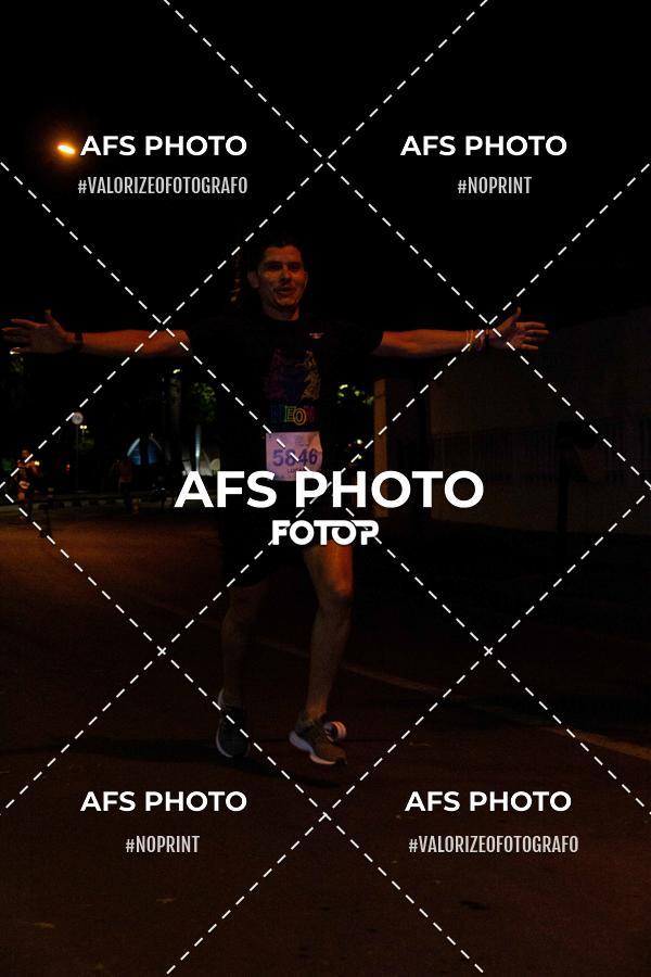 Achetez vos photos de l'vnementNeon Night Run 2019 - Belo Horizonte sur Fotop