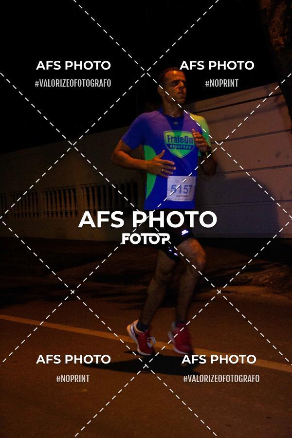 Achetez vos photos de l'vnementNeon Night Run 2019 - Belo Horizonte sur Fotop