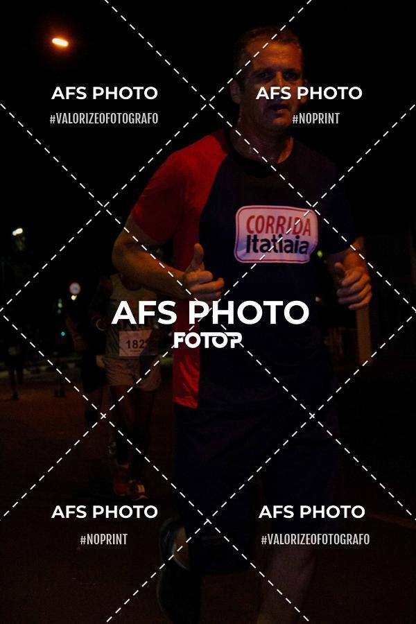 Achetez vos photos de l'vnementNeon Night Run 2019 - Belo Horizonte sur Fotop