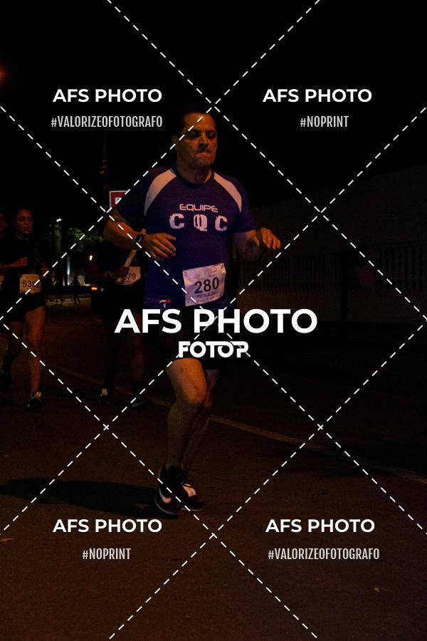 Buy your photos of the eventNeon Night Run 2019 - Belo Horizonte on Fotop
