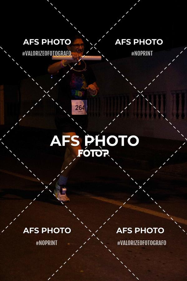 Buy your photos of the eventNeon Night Run 2019 - Belo Horizonte on Fotop