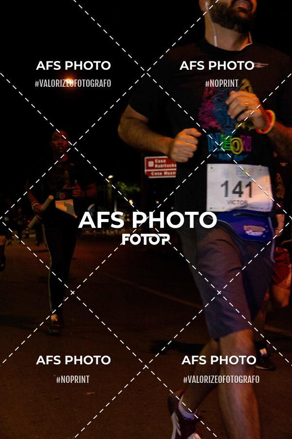 Buy your photos of the eventNeon Night Run 2019 - Belo Horizonte on Fotop