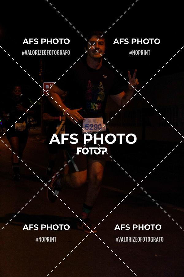 Buy your photos of the eventNeon Night Run 2019 - Belo Horizonte on Fotop