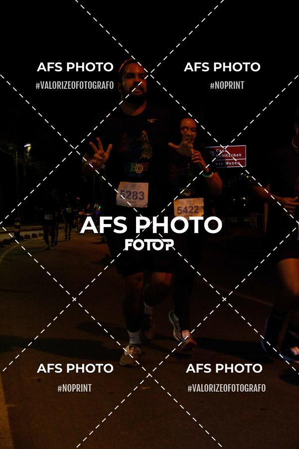 Buy your photos of the eventNeon Night Run 2019 - Belo Horizonte on Fotop