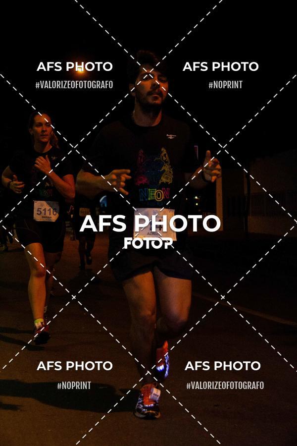 Buy your photos of the eventNeon Night Run 2019 - Belo Horizonte on Fotop