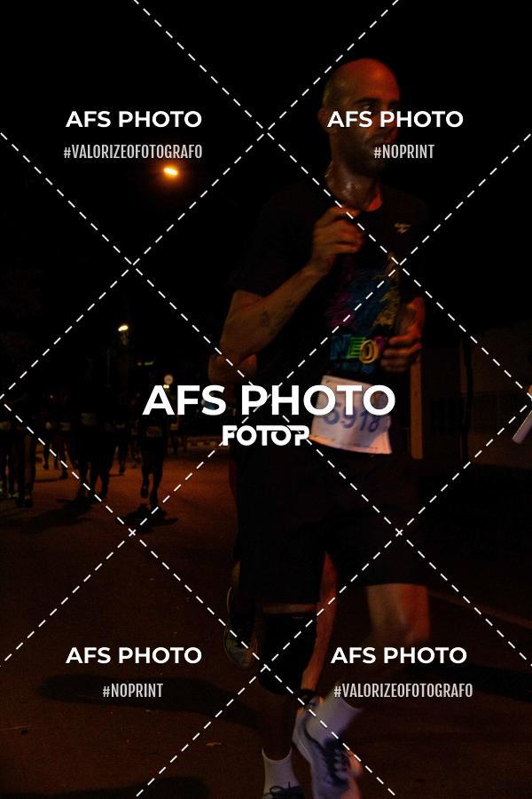 Buy your photos of the eventNeon Night Run 2019 - Belo Horizonte on Fotop