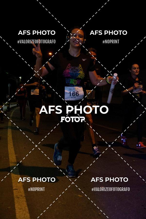 Buy your photos of the eventNeon Night Run 2019 - Belo Horizonte on Fotop