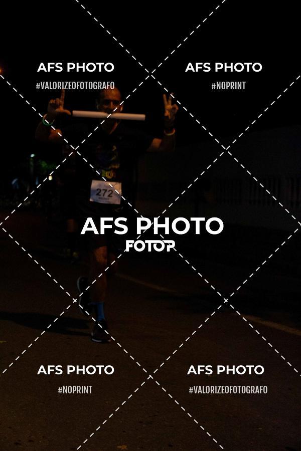 Achetez vos photos de l'vnementNeon Night Run 2019 - Belo Horizonte sur Fotop