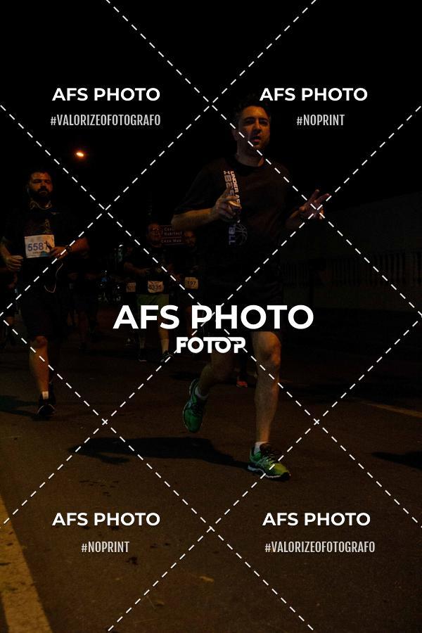 Achetez vos photos de l'vnementNeon Night Run 2019 - Belo Horizonte sur Fotop