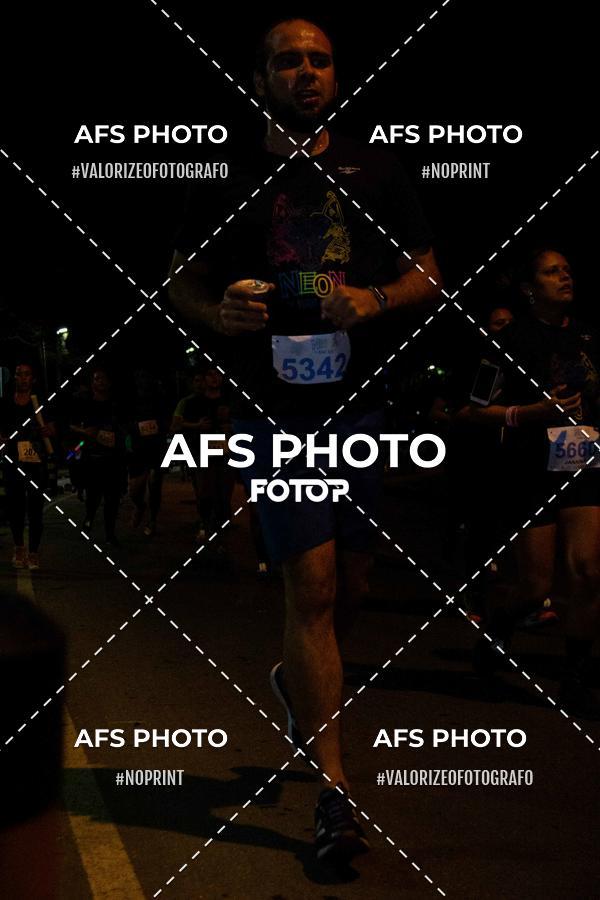 Compra tus fotos del eventoNeon Night Run 2019 - Belo Horizonte En Fotop