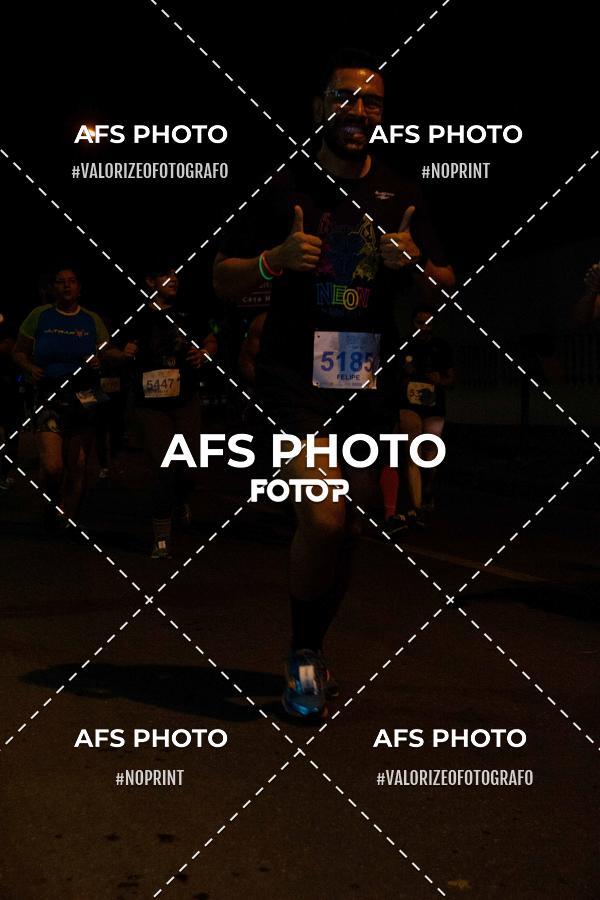 Achetez vos photos de l'vnementNeon Night Run 2019 - Belo Horizonte sur Fotop