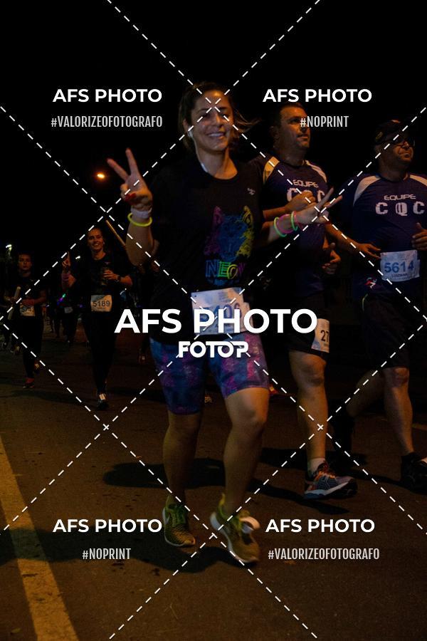 Compra tus fotos del eventoNeon Night Run 2019 - Belo Horizonte En Fotop